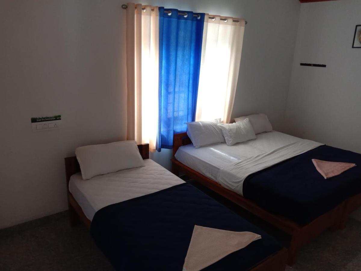 Shivalaya Homestay, Madikeri Siddāpur Zewnętrze zdjęcie