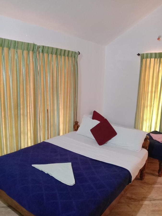 Shivalaya Homestay, Madikeri Siddāpur Zewnętrze zdjęcie