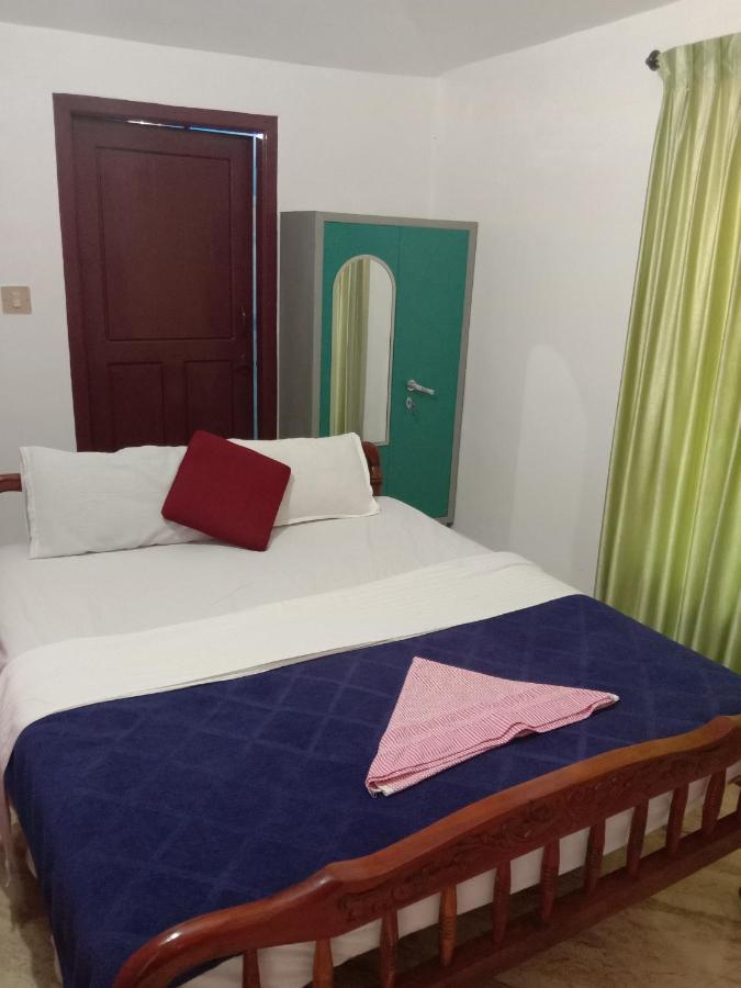 Shivalaya Homestay, Madikeri Siddāpur Zewnętrze zdjęcie