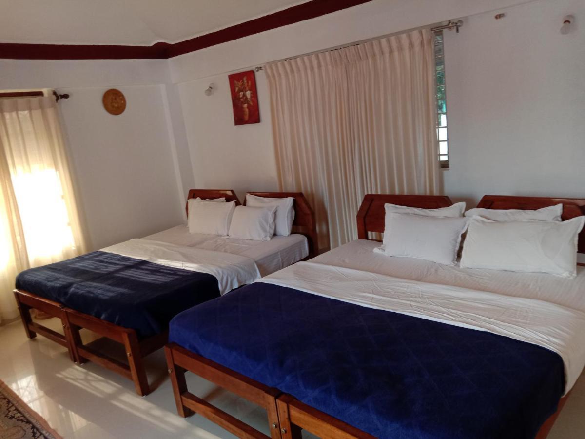 Shivalaya Homestay, Madikeri Siddāpur Zewnętrze zdjęcie