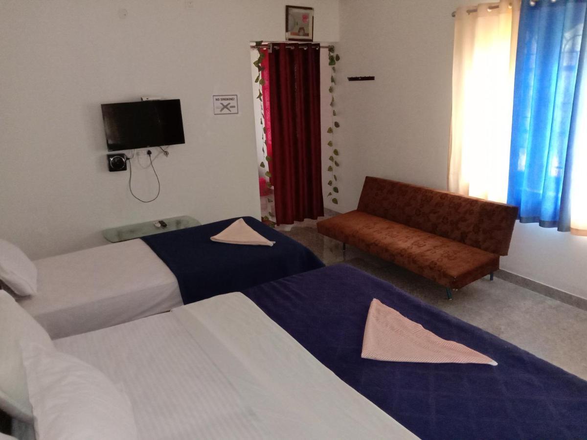 Shivalaya Homestay, Madikeri Siddāpur Zewnętrze zdjęcie