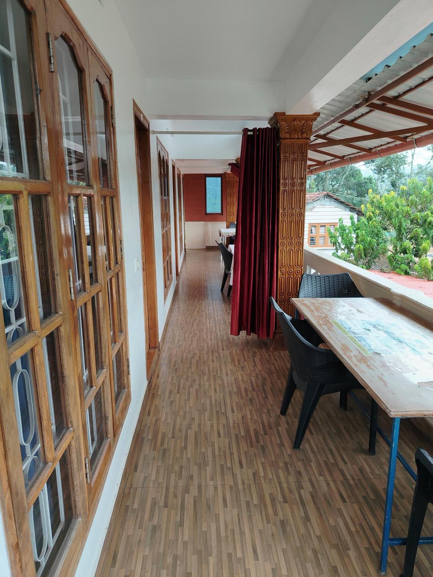 Shivalaya Homestay, Madikeri Siddāpur Zewnętrze zdjęcie