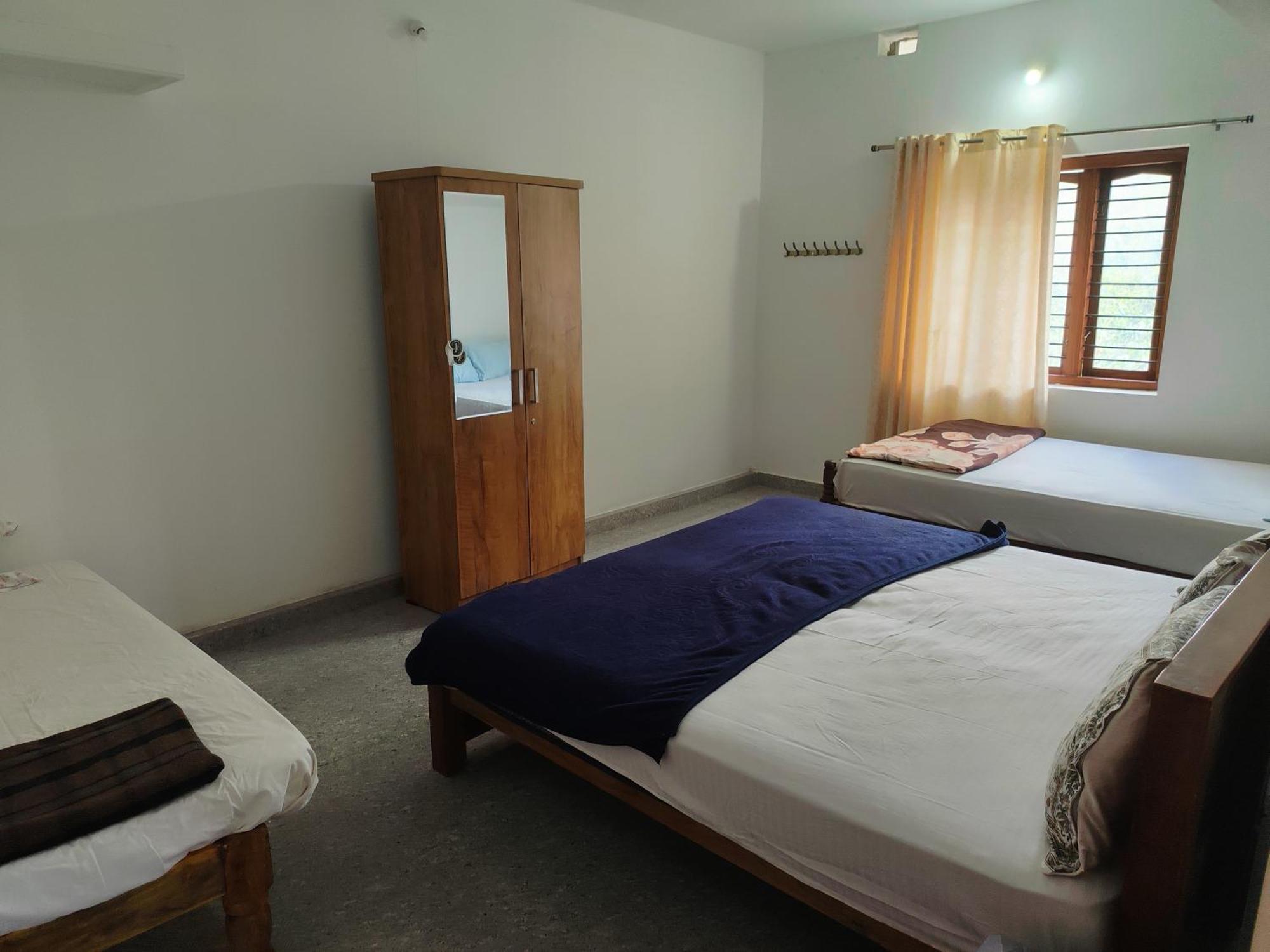 Shivalaya Homestay, Madikeri Siddāpur Zewnętrze zdjęcie